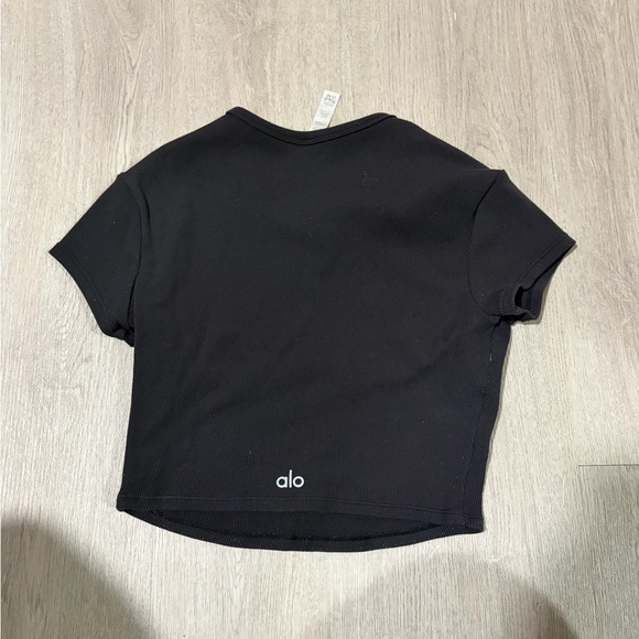 Alo Tee - Picture 5 of 5